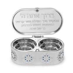 ⁦פמוט נסיעה מוכסף - דגם פרח⁩ – תמונה ⁦2⁩